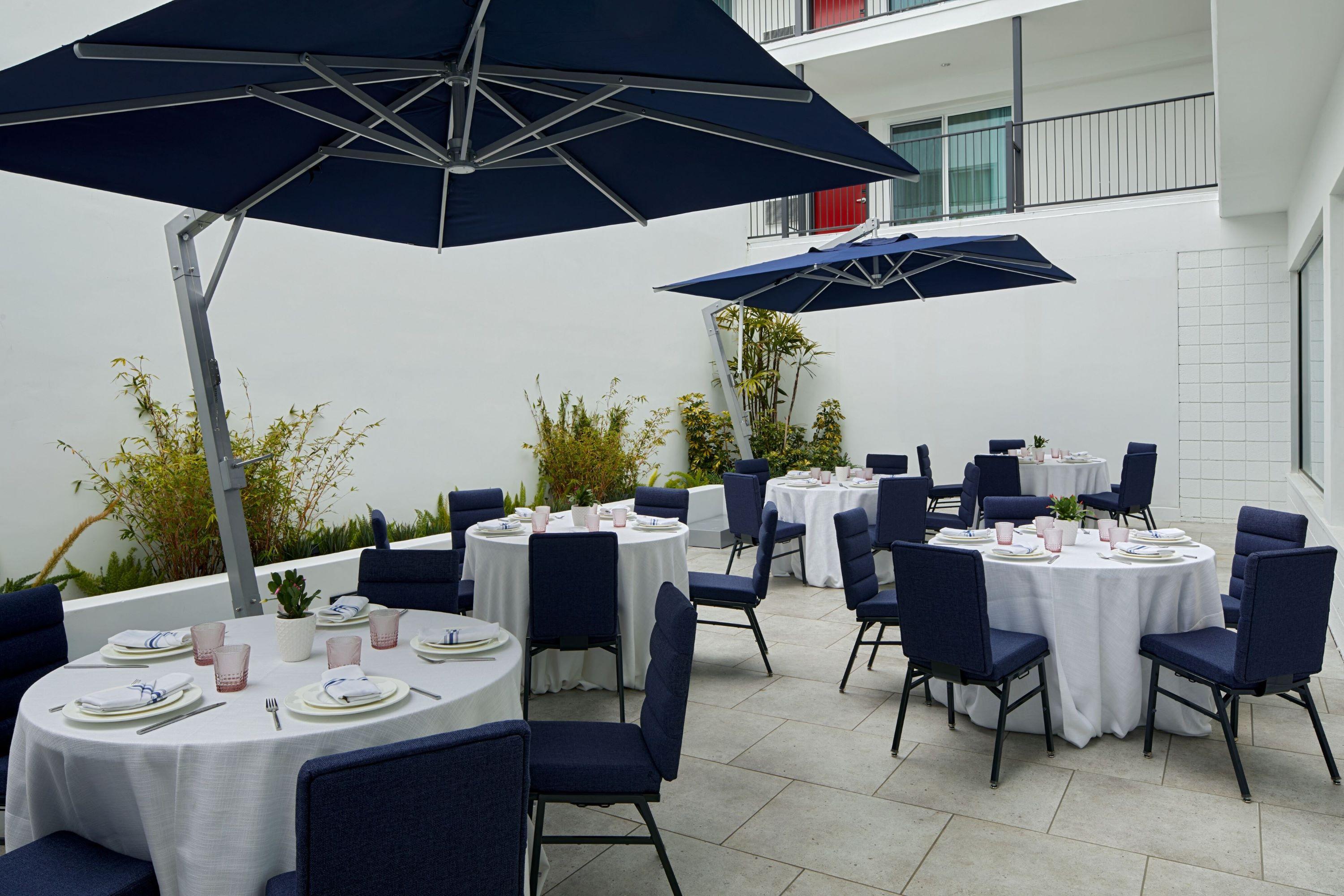 Courtyard By Marriott Santa Barbara Downtown Hotel Buitenkant foto
