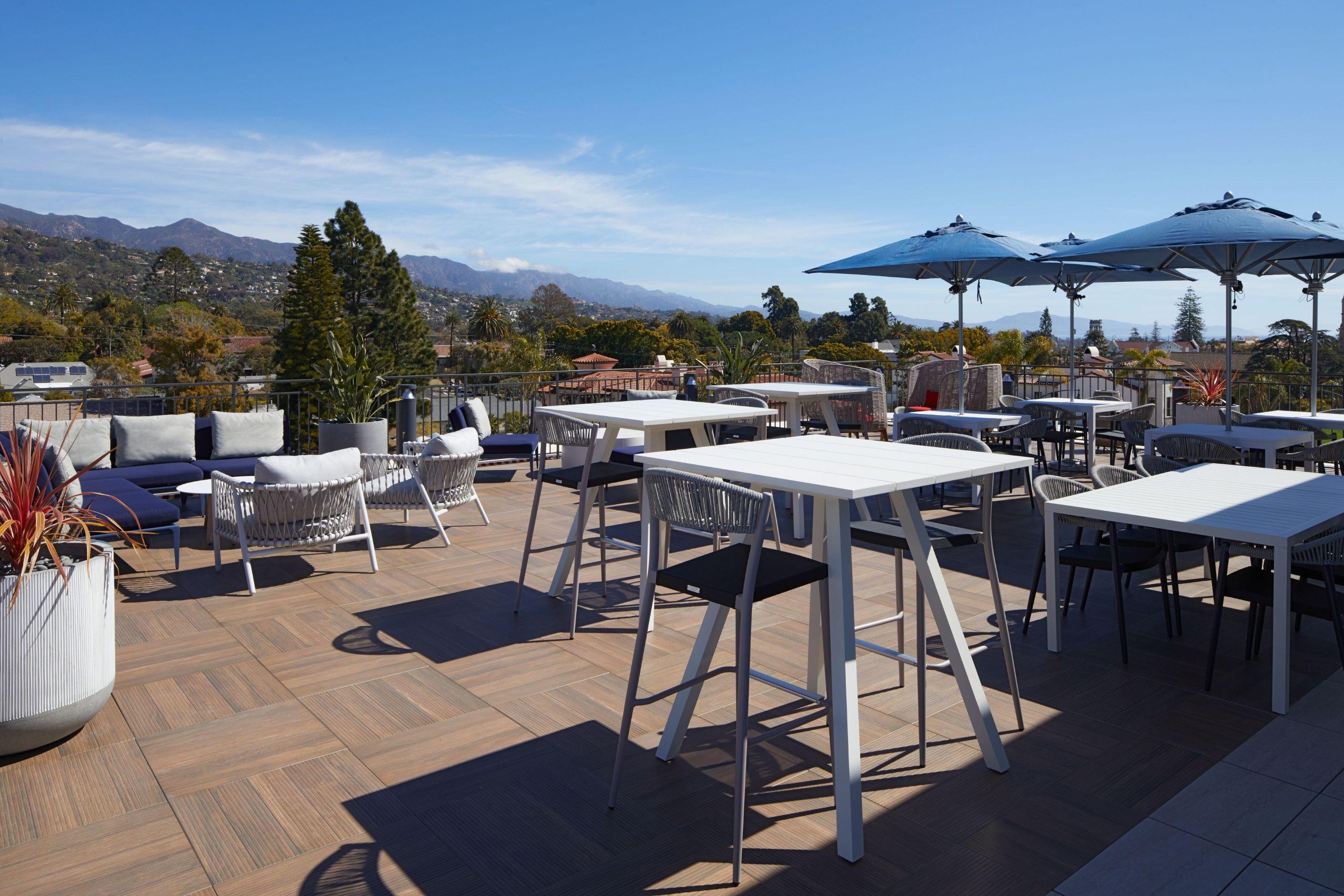 Courtyard By Marriott Santa Barbara Downtown Hotel Buitenkant foto