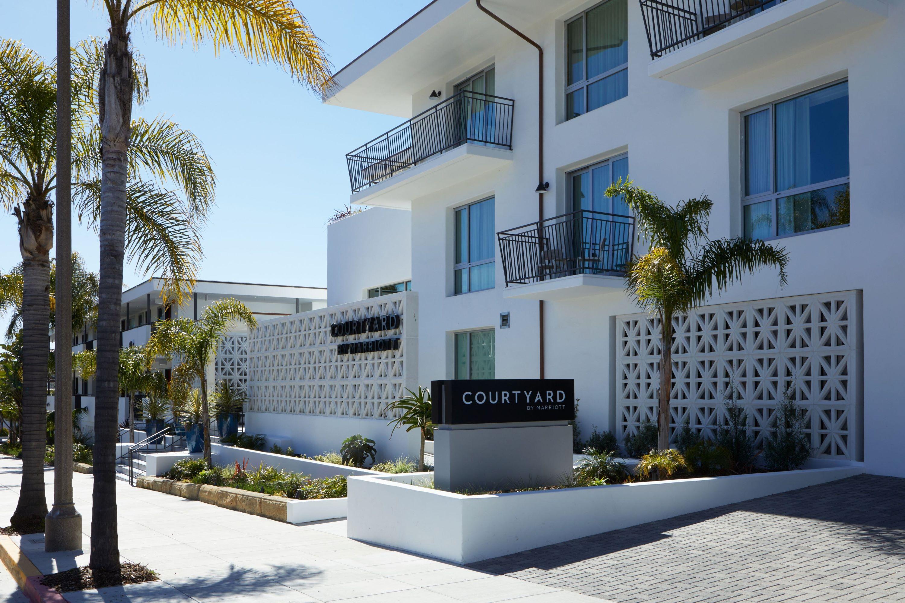 Courtyard By Marriott Santa Barbara Downtown Hotel Buitenkant foto