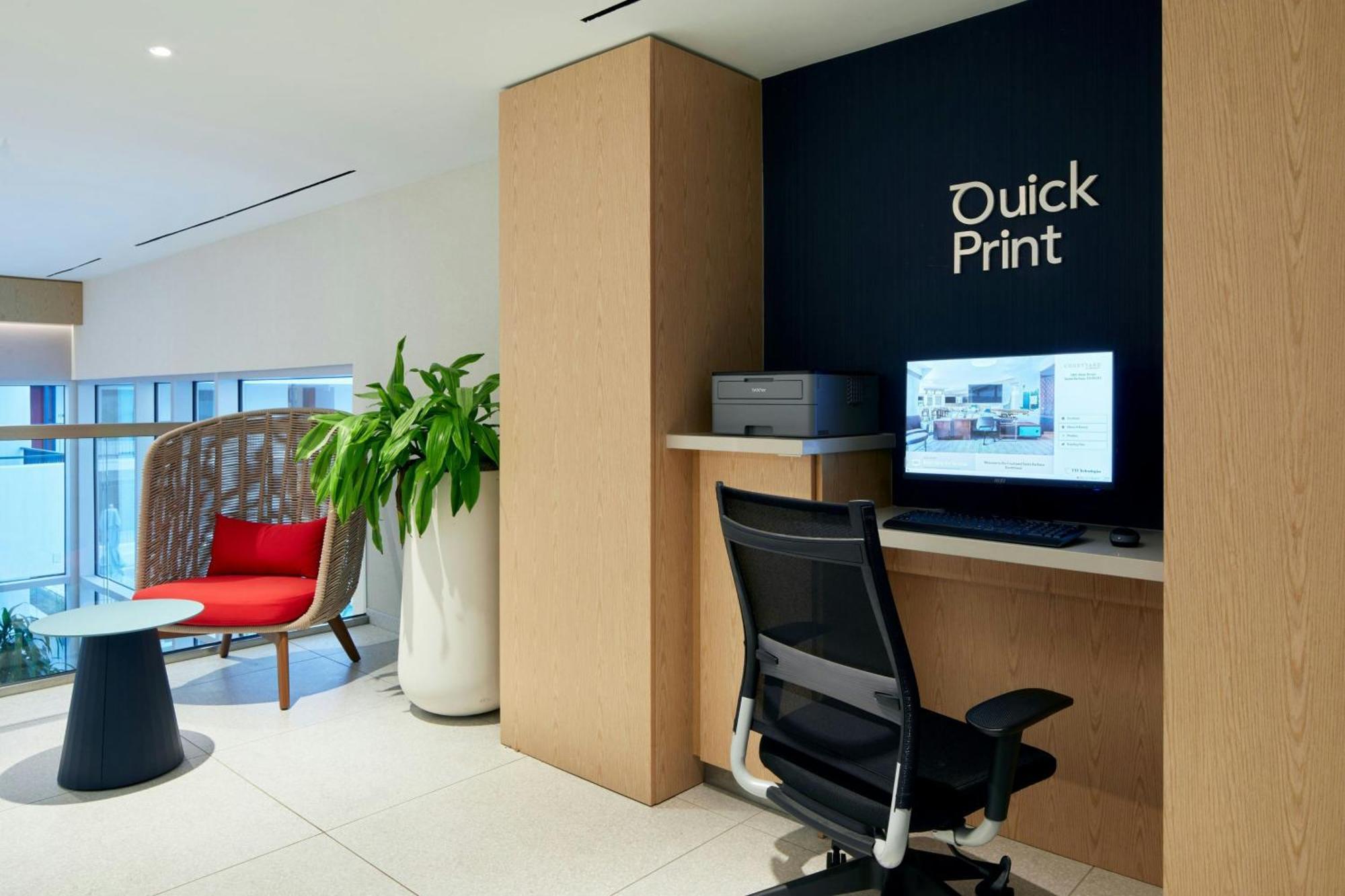 Courtyard By Marriott Santa Barbara Downtown Hotel Buitenkant foto